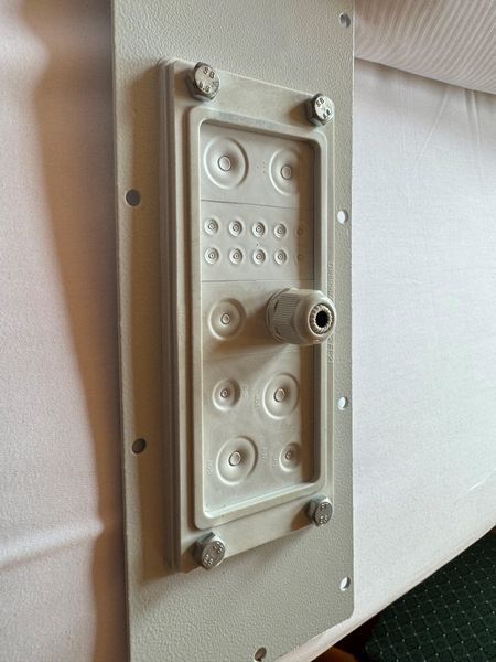 Мембранна панель введення кабелю IP65, арт.Т_26 654 01, 20x 4-10 мм. 2x 6-13 мм. 2x 5-10 мм. 2x 8-17 мм. Т_26 654 01 фото
