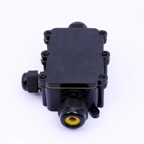 Розподільна коробка IP68 -SWT.M686-3, 3 контакту, 24A, 450V, герметична SWT.M686-3 фото