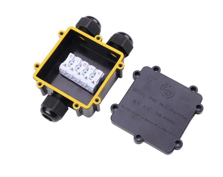Розподільна коробка IP68 SWT.M686-H 3 контакту, 24А, 450В. SWT.M686-H фото